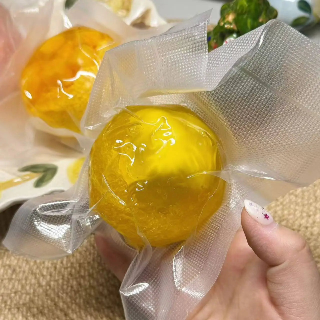 Crackle Mango Slush Squishy – Stress Relief Toy