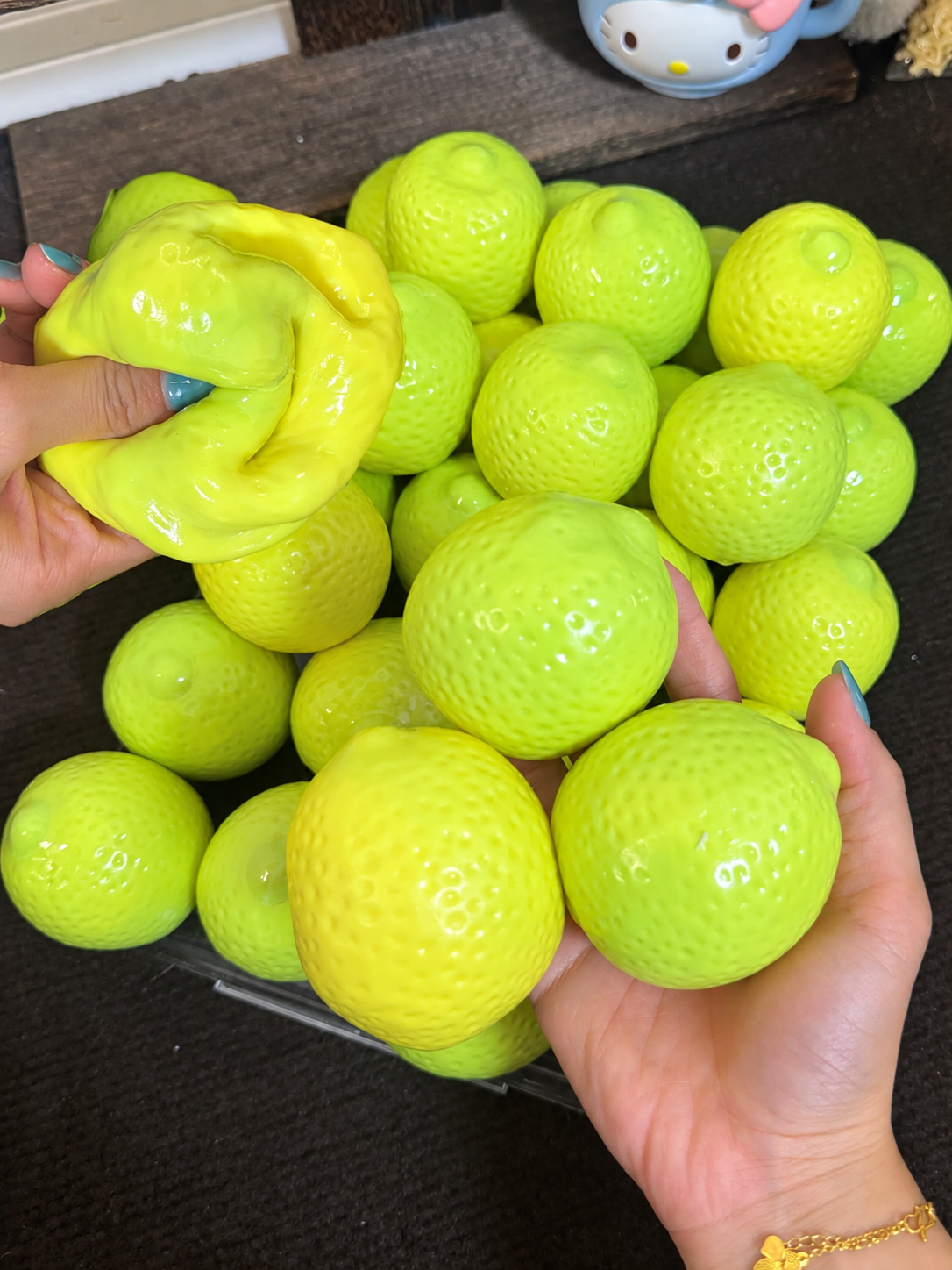 Color-Changing Lemon Crunchy Squishy