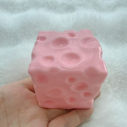 Little Cheese Squishy - Zero Bounce-back