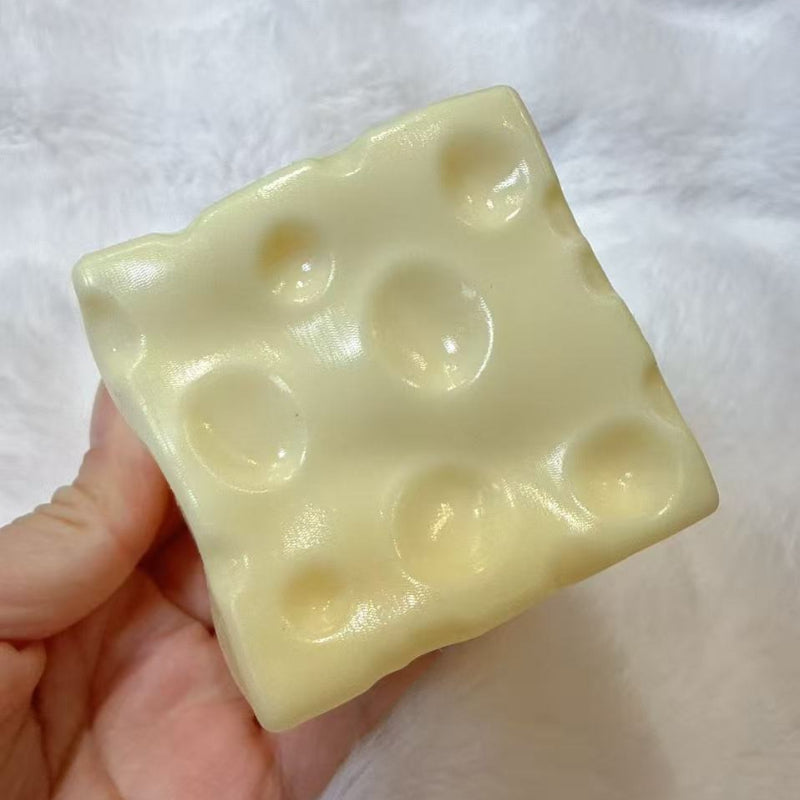 Little Cheese Squishy - Zero Bounce-back