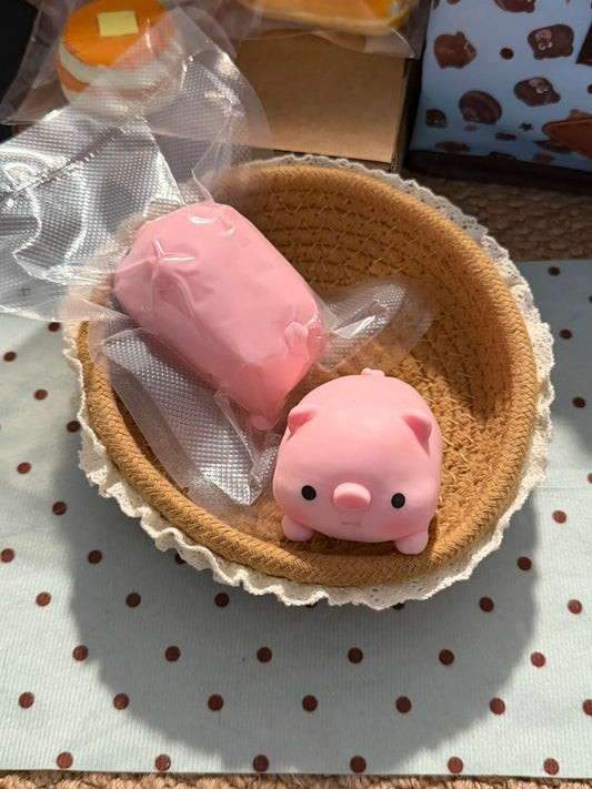 Lying Pig Crunchy Squishy