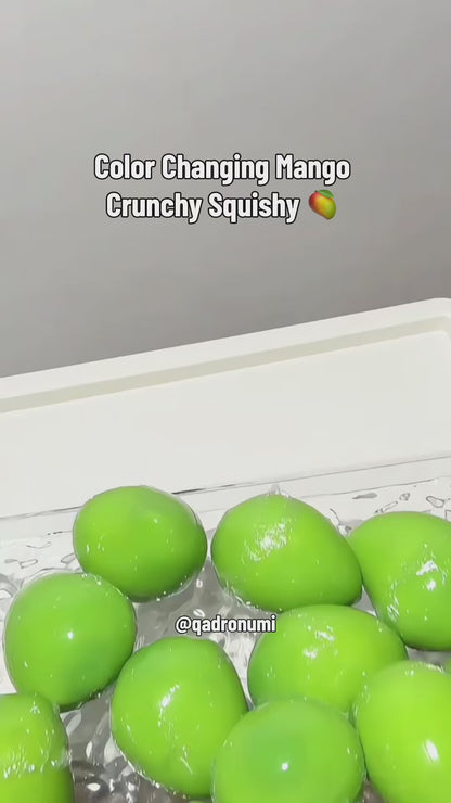 Color-Changing Mango Crunchy Squishy